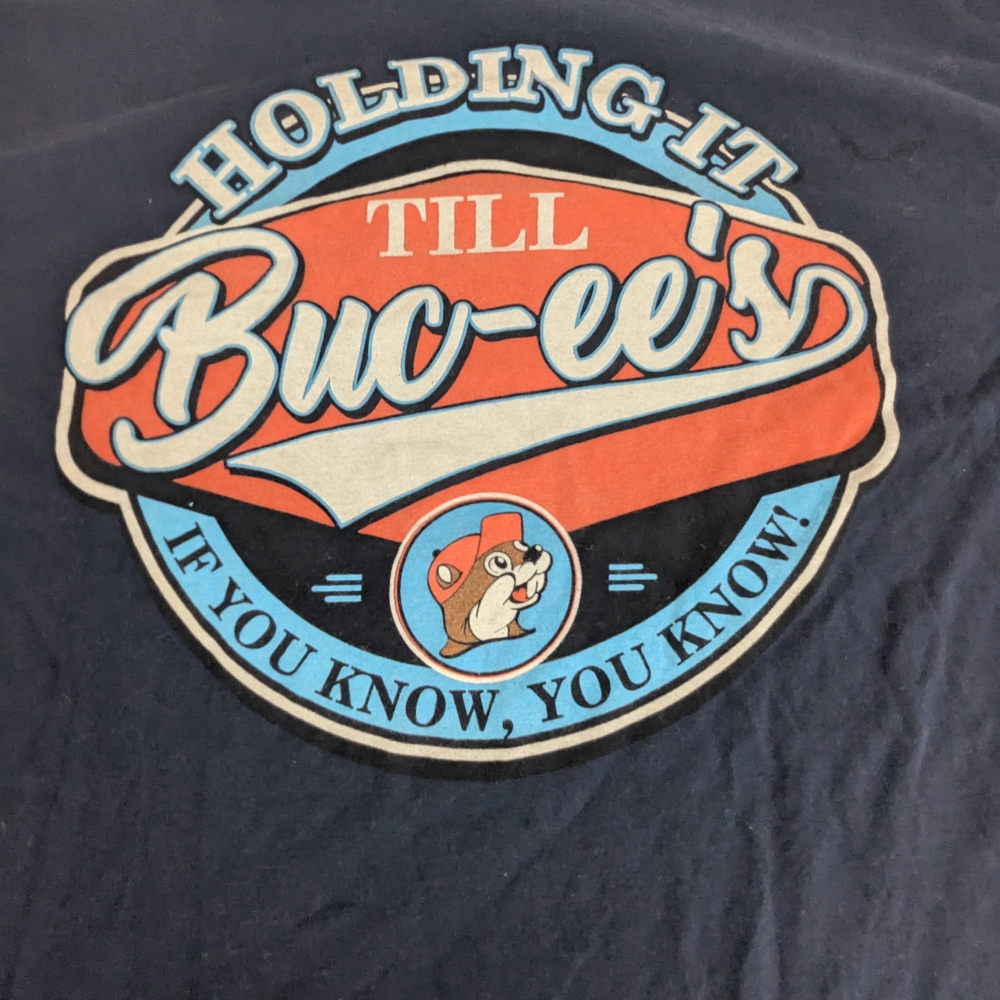 Buc-ee's Holding It If You Know, You Know Blue Tee Size Large